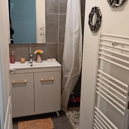 Charmante Petite Maison 아파트 *