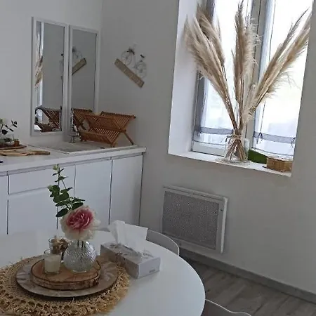 Charmante Petite Maison * 모뵈주